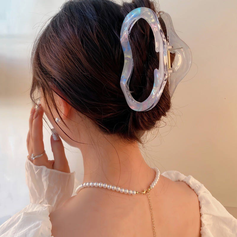 Resin Clip Supplier - Fashion Resin Half Tie Hair Back Head Small Grab Clip Shark Clip