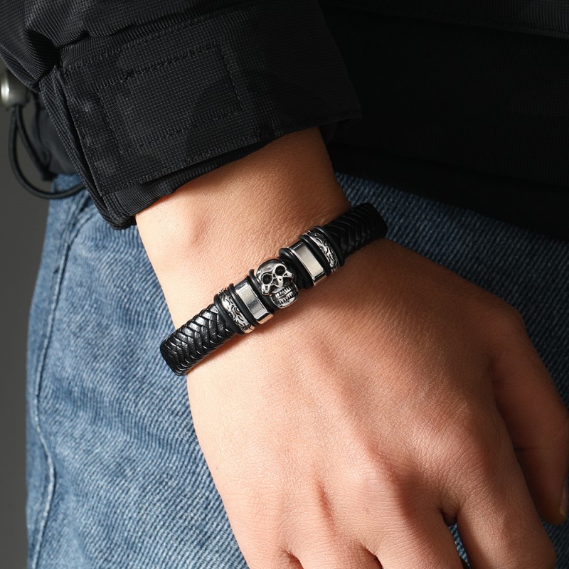 Leather Bracelet Supplier - New Creative Woven Leather Hip Hop Punk Men's Skull Magnetic Bracelet