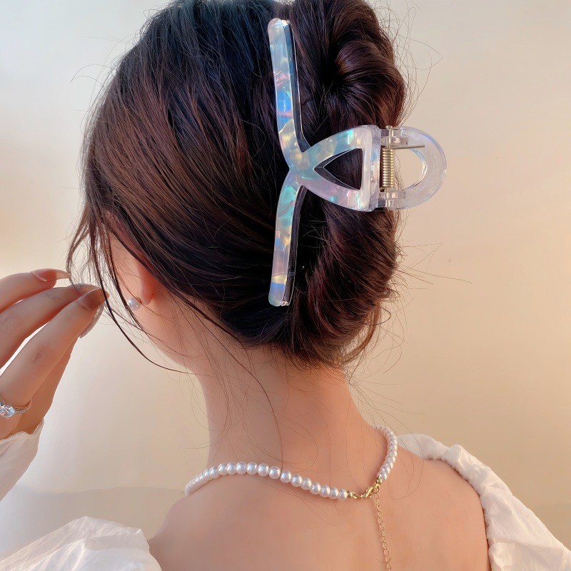 Resin Clip Supplier - Fashion Resin Half Tie Hair Back Head Small Grab Clip Shark Clip