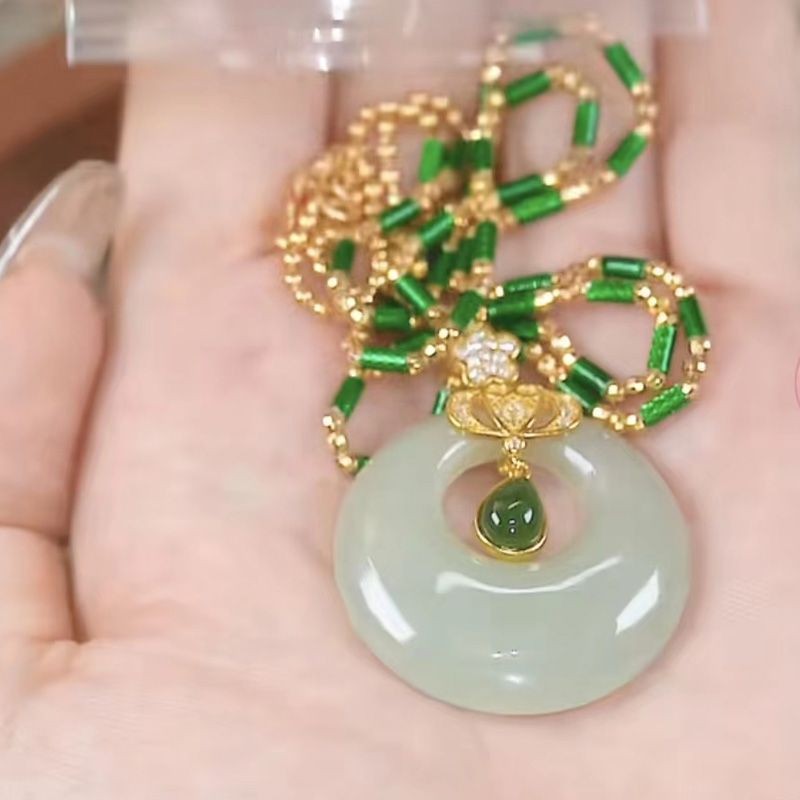 Jade Charm Necklace Supplier - In Stock Hetian Jade Charm Pendant Clavicle Chain Jewelry