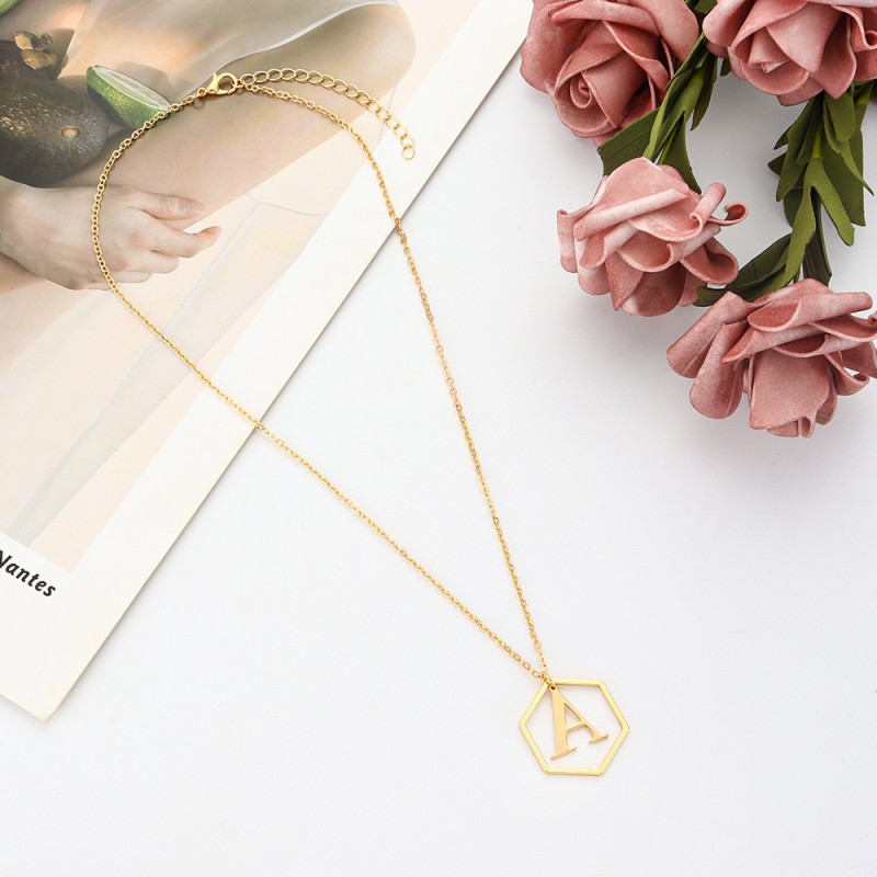 Round Disc Necklace Manufacturer - Trendy Round Disc Coin Pendant Necklace Initial Letter a to Z Engraved Charm Gift