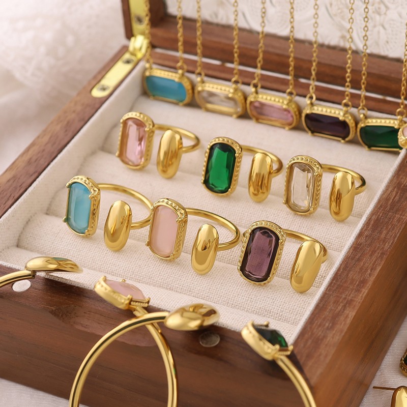 Letter Set Supplier - Fashion Titanium Steel 26 Letter Inset Zirconia Jewelry Set PVD Gold Color Preserved