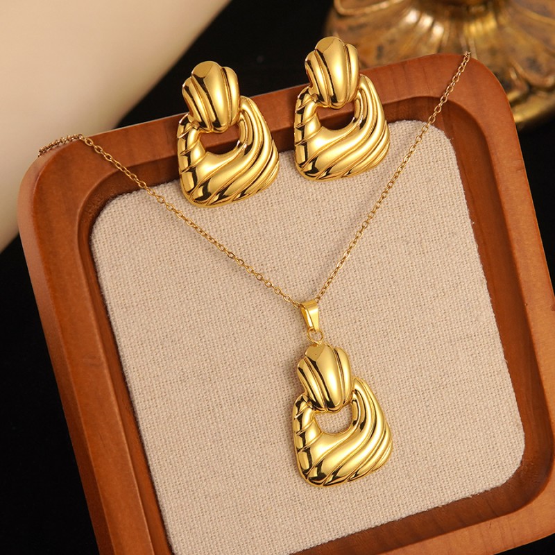 Flower Bracelet Factory - Fashion Stainless Steel Gold-plated Flower Bracelet Sea Shell Fish Butterfly Adjustable