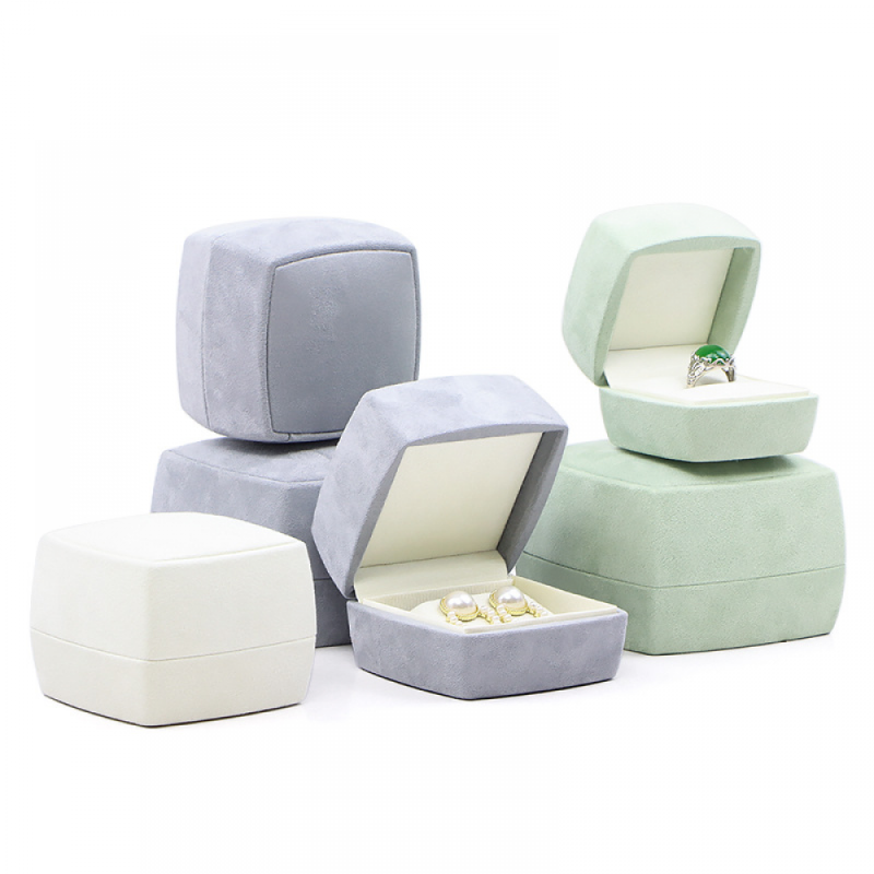 Velvet Jewelry Box Factory - Round Corner Plastic Pendant Necklace Storage Bracelet