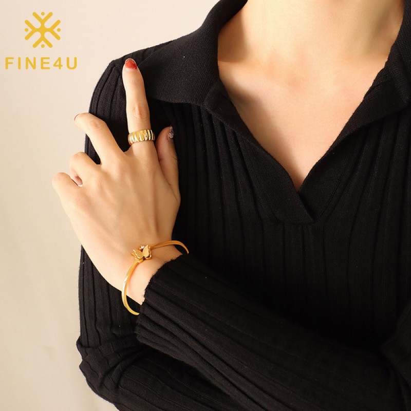 Stainless Steel Bangle Manufacturer - Frosted Cubic Zirconia Geometric Open Butterfly Gold