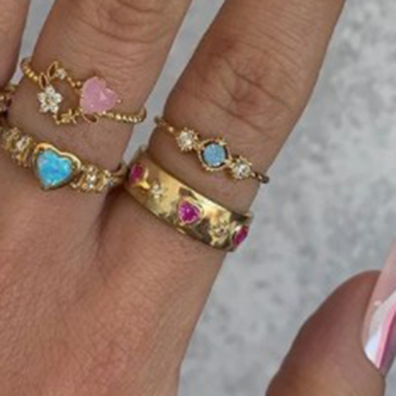 Stainless Steel Star Rings Manufacturer - Gold Plated Zircon Diamond Inlaid Red Heart Women