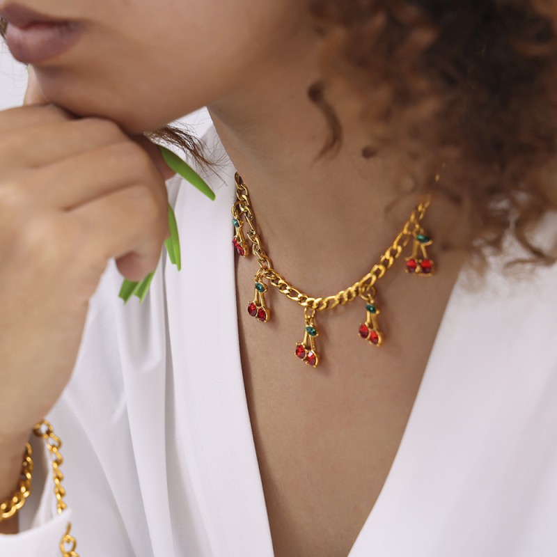 Cherry Set Supplier - A Fashionable Stainless Steel Gold-plated Necklace Bracelet Cherry-decorated Jewelry Set for Women