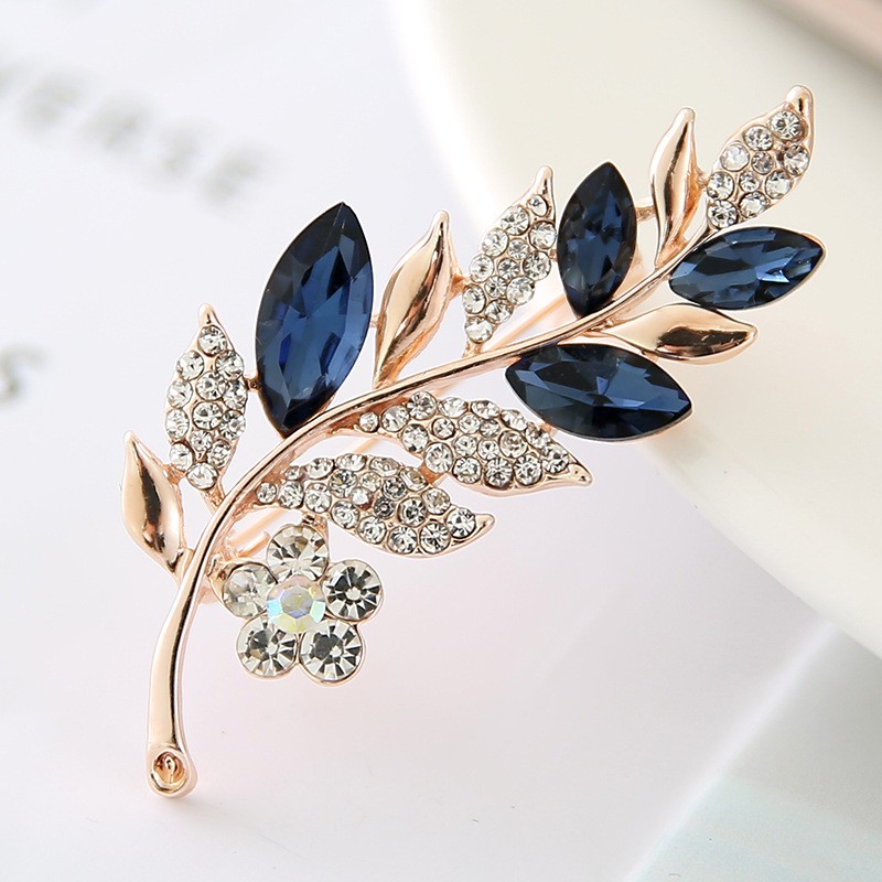 Leaf Brooch Factory - OEM Lovers Alloy Diamond Inlaid Suit Pin