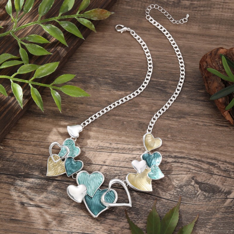 Women's Necklace Manufacturer - OEM Vintage Hollow Heart Enamel Chokers