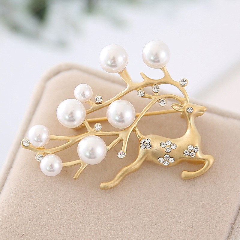 Deer Brooch Factory - OEM Pearl Elk Christmas Animal Corsage