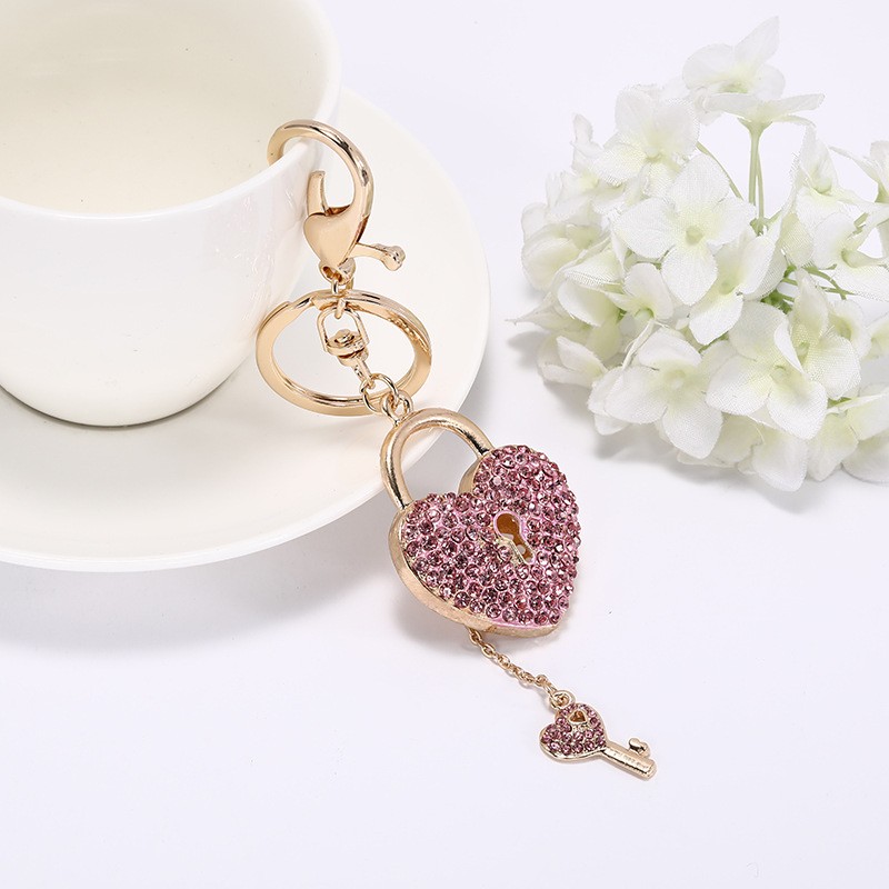Heart Keychain Manufacturer - OEM Love Shape Diamond Lock Key Chain