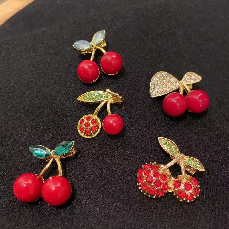 Cherry Brooch Manufacturer - OEM Diamond Drop Oil Corsage Pin for Wedding