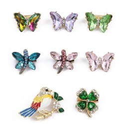Butterfly Brooch Manufacturer - OEM Colorful Gemstone Diamond Encrusted Pin