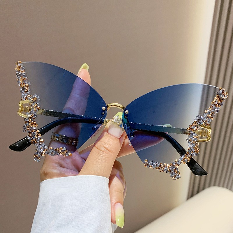 Crystal Sunglasses Manufacturer - OEM Butterfly Shape Diamond Outdoor Glasses