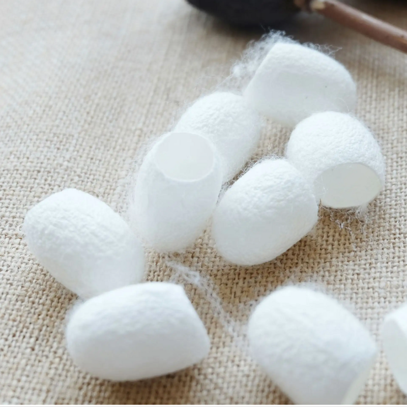 Silk Protein Powder Manufacturer - Cosmetic & Food Grade Sericin in Drum Bottle