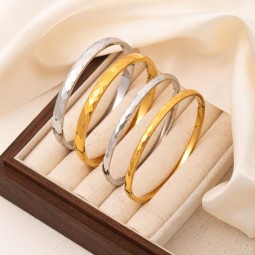 Titanium Steel Bracelet Supplier - 18K Gold Plated Rhomboid Design