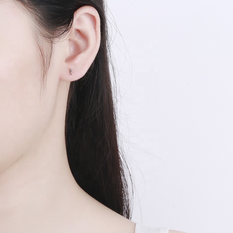 925 Sterling Silver Stud Earrings Manufacturer - Heart Shape Clockwork School Threaded