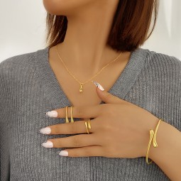 Jewelry Set Manufacturer - 4pcs Gold Alloy Set Necklace Earrings Rings for Women