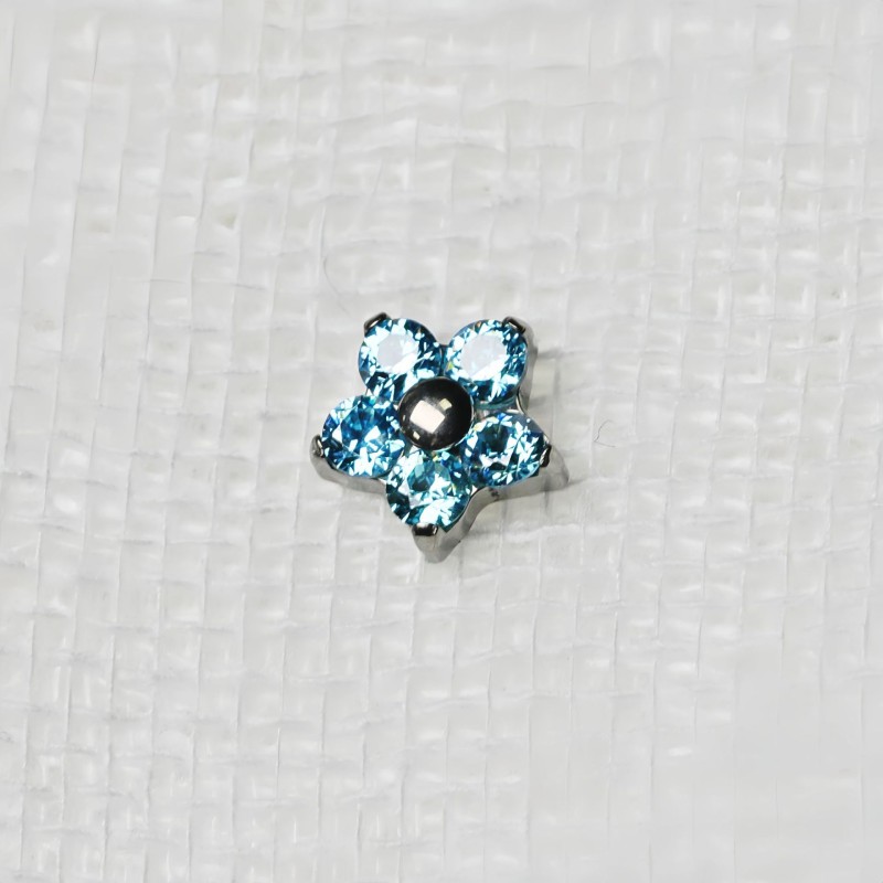 Titanium Body Jewelry Factory - Flower Internally Threaded CZ