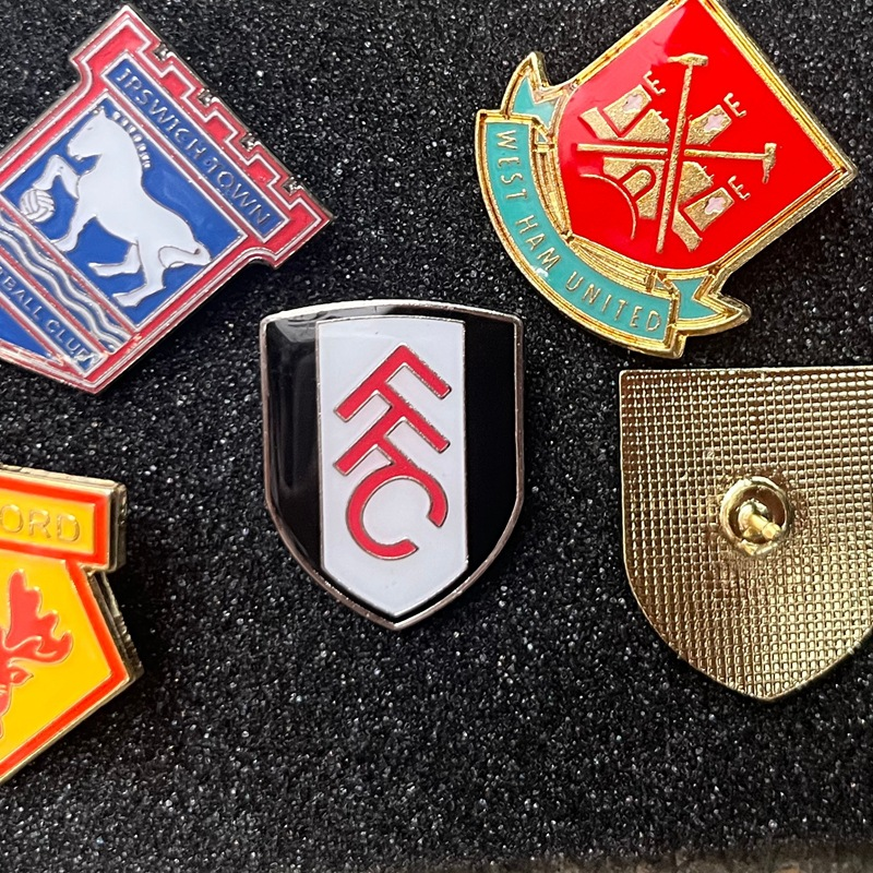 Alloy Brooch Manufacturer - Electroplated Flags Commemoration Collection