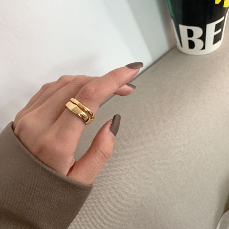 Adjustable Rings Manufacturer - Women Gold Tone Diamond Open Copper Alloy Rhinestone