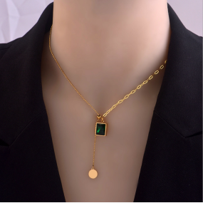 Crystal Necklace Factory - Gold-plated Green Square Emerald Stainless Steel Tassel
