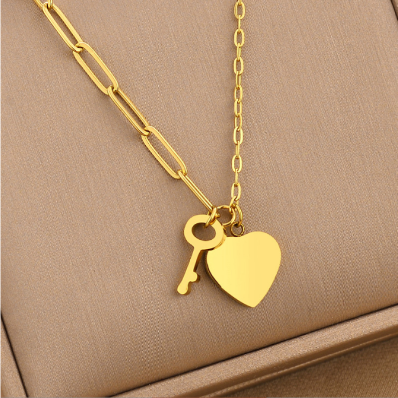 Heart Necklace Manufacturer - Gold Plated Stainless Steel Shell Key Love Pendant