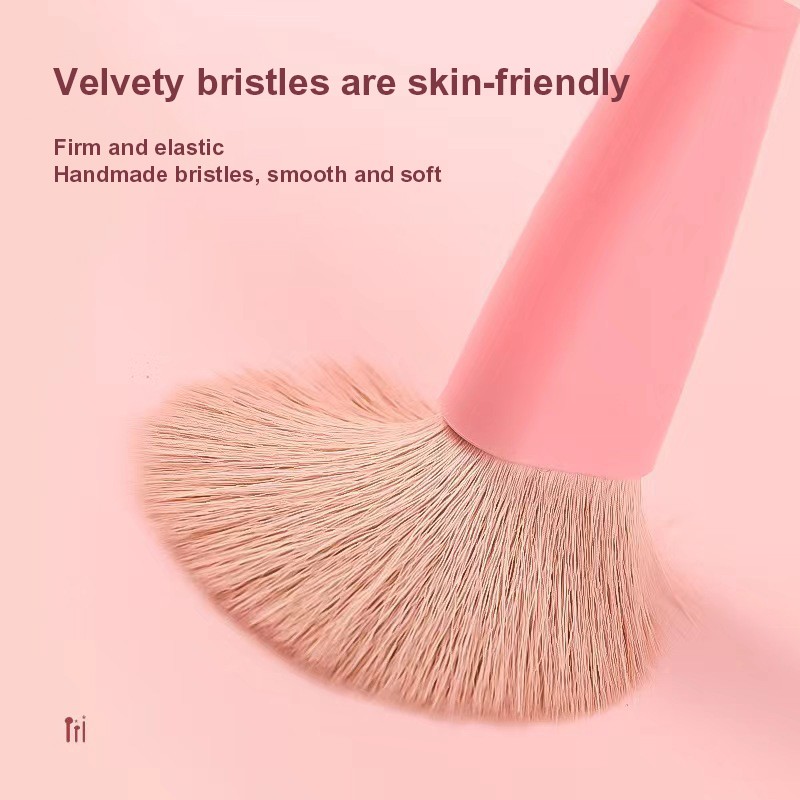 Makeup Brush Manufacturer - 4 in 1 Portable Brush Set