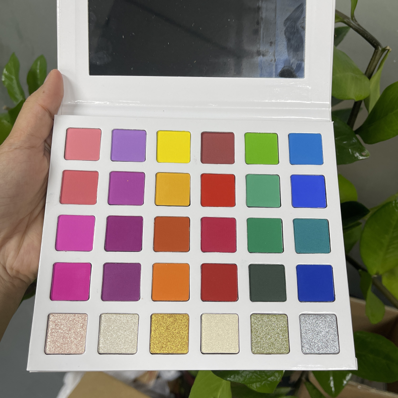 Eyeshadow Palette Manufacturer - OEM 24 Color Mineral Eyeshadow