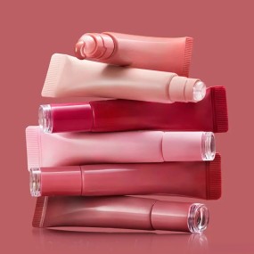 Lip Gloss Manufacturer - Private Label Organic Vegan Lip Serum