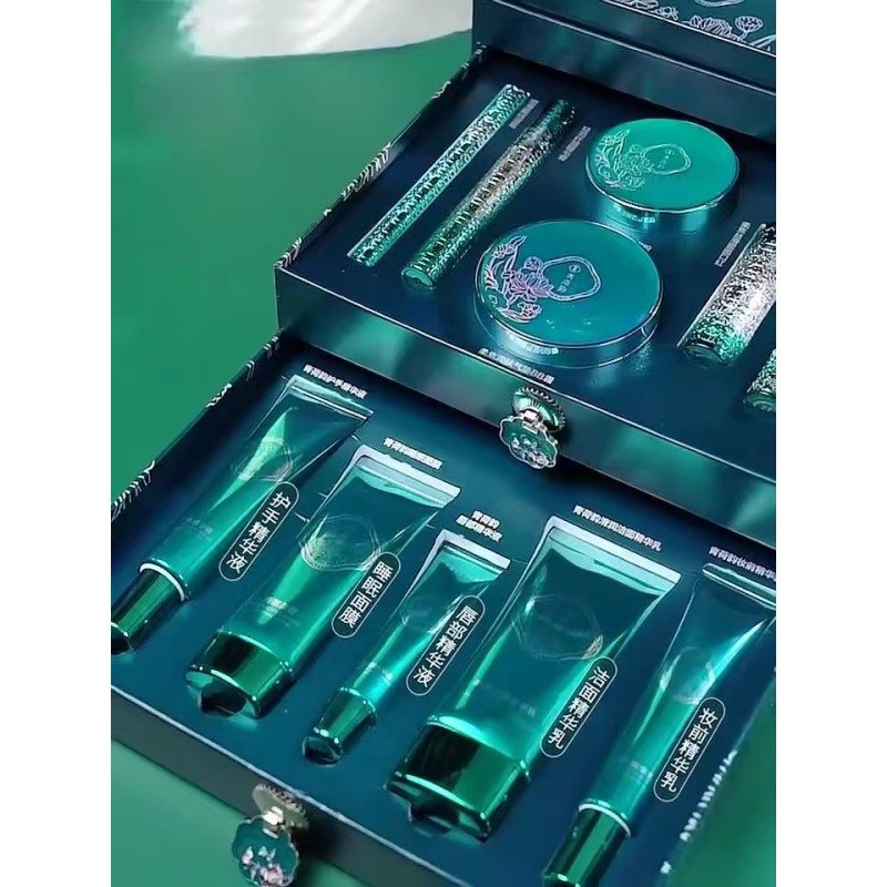 Makeup Set Supplier - Lipstick Eyeshadow Combo