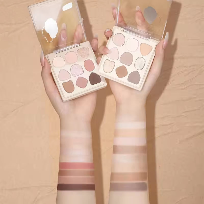 Eye Shadow Palette Bulk Supplier - 9 Color Heart Shape Matte Glitter Vegan