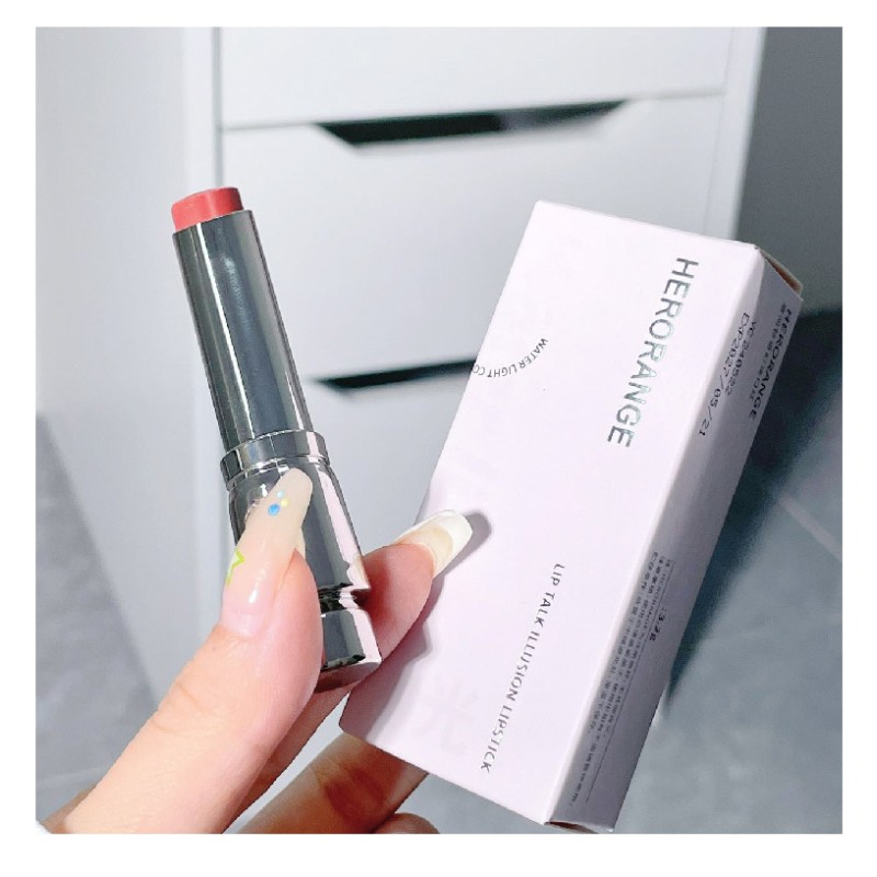 Lip Gloss Manufacturer - Clear Moisturizing Glossy Mirror Effect Non Transfer