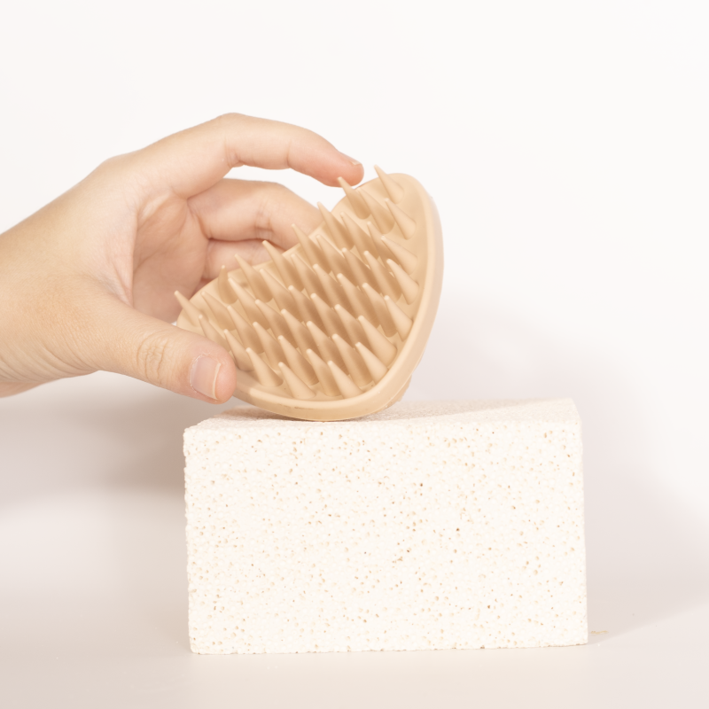 Hairbrush Manufacturer - Silicone Heart Shape Massage Comb Bath Brushes