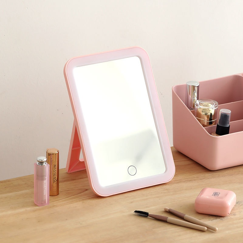 Beauty Mirror Supplier - LED Lighted Magnification Foldable Trifold Stand