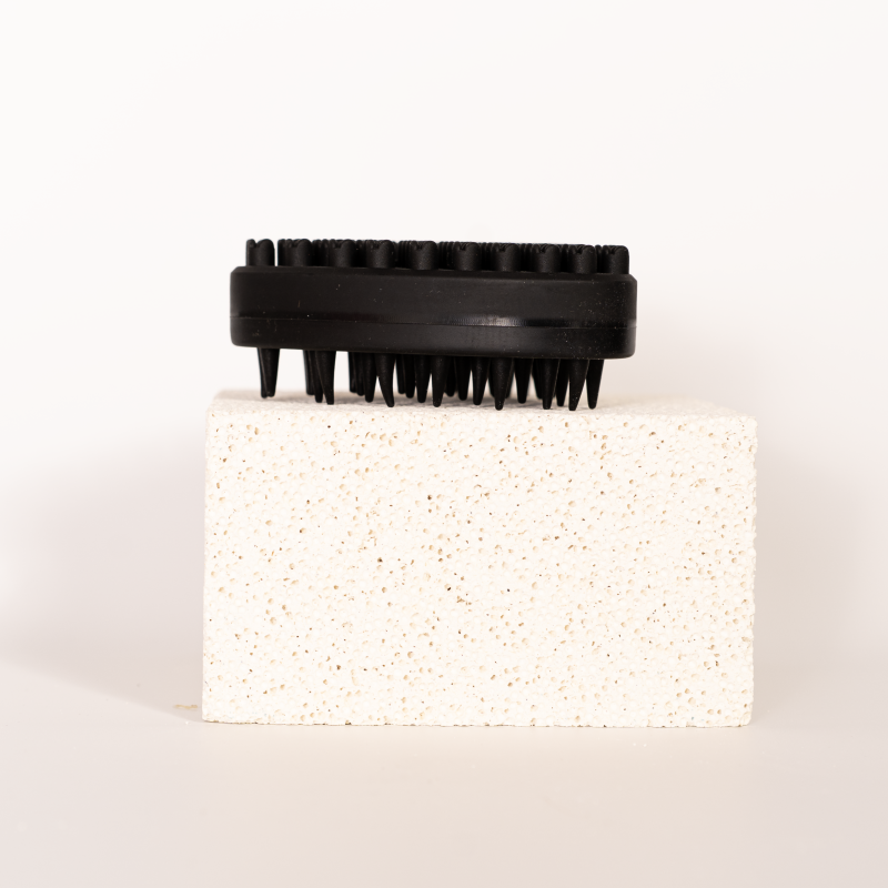 Hairbrush Factory - Silicone Heart Shape Meridian Massage Comb Head Application