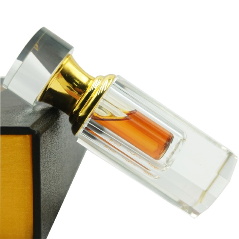 Agar Wood Oil Manufacturer - Hot Selling Bulk Price Therapeutic Grade Oud Essential Oil Natural