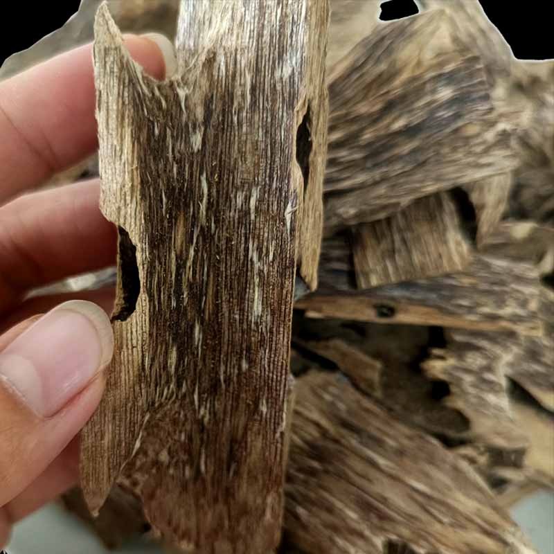 Agarwood Chips Manufacturer - Pure Natural Premium from China for Aromatic Fragrances Home Office