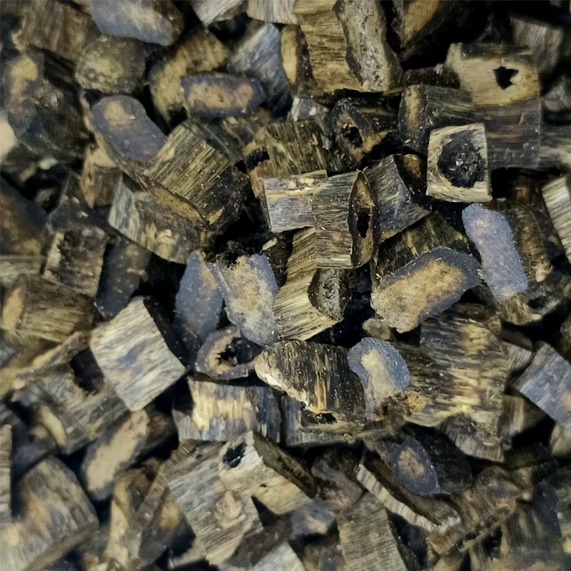 Agarwood Oud Wood Manufacturer - Natural Pure Aromatic Aroma with Frankincense Candy Scent