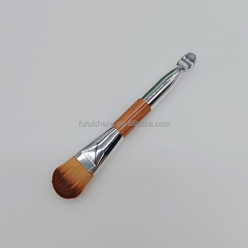 Makeup Brush Factory - Double-Ended Multi-Functional Concealer Foundation Face Blending Spatula