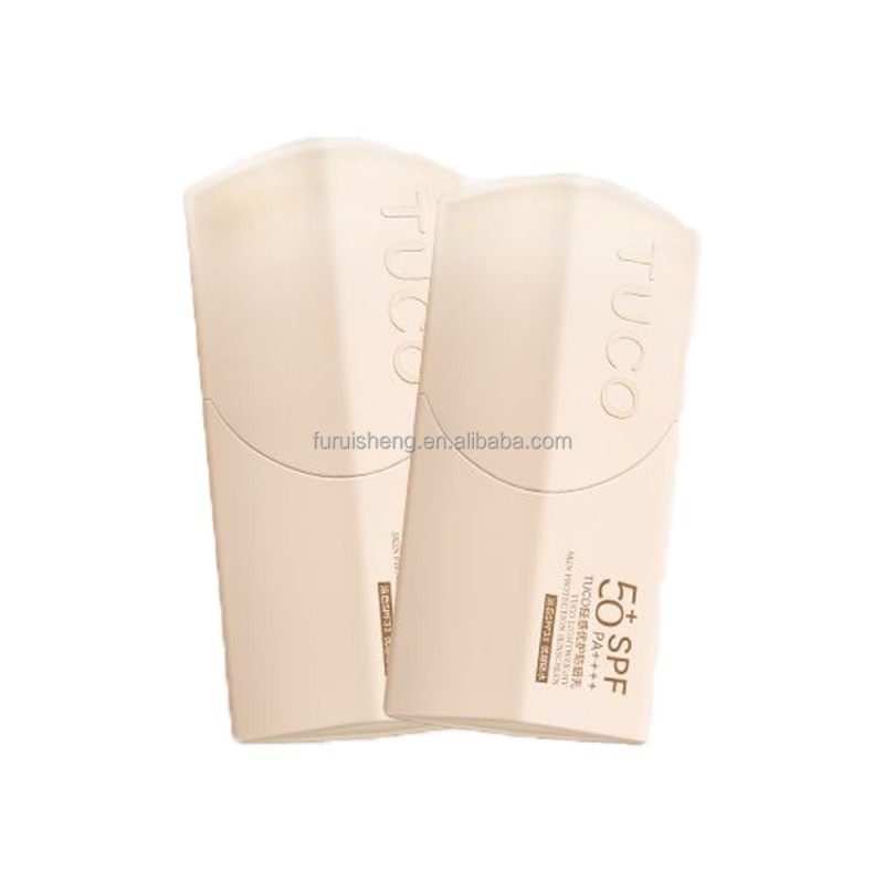 Sunscreen Cream Factory - Glow Vegan SPF 50 Oil Control Illuminating Shimmer Centella