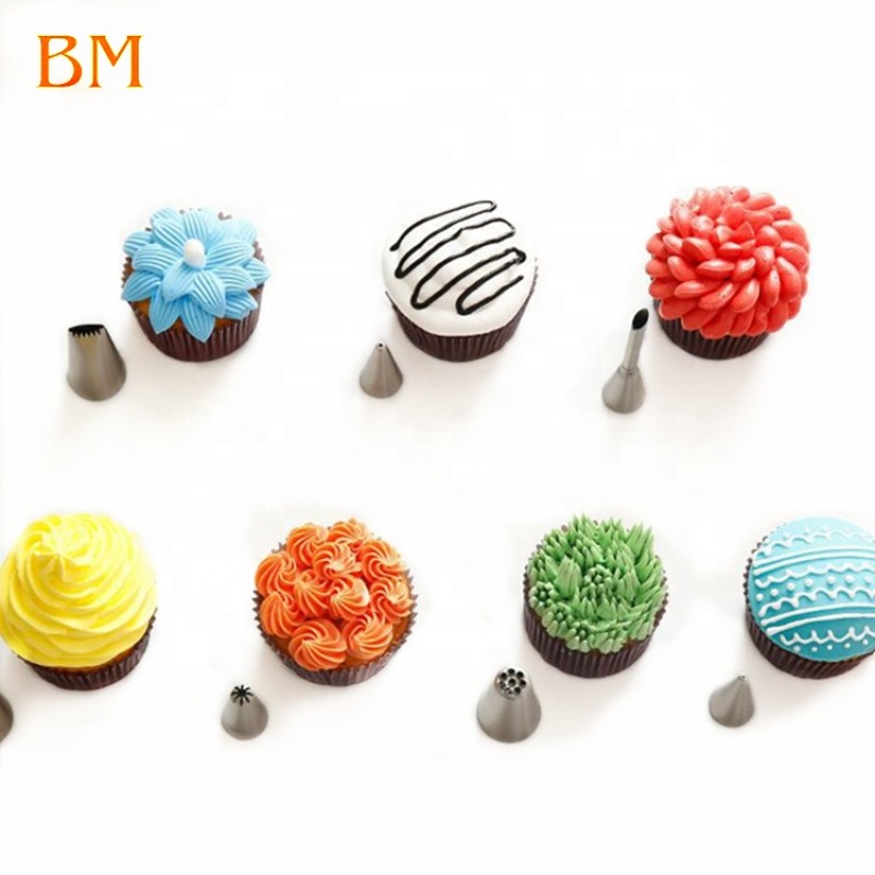 Icing Piping Nozzles Supplier - Kitchen Cake Decorating Tool New Stainless Steel with Turntable Christmas Gift