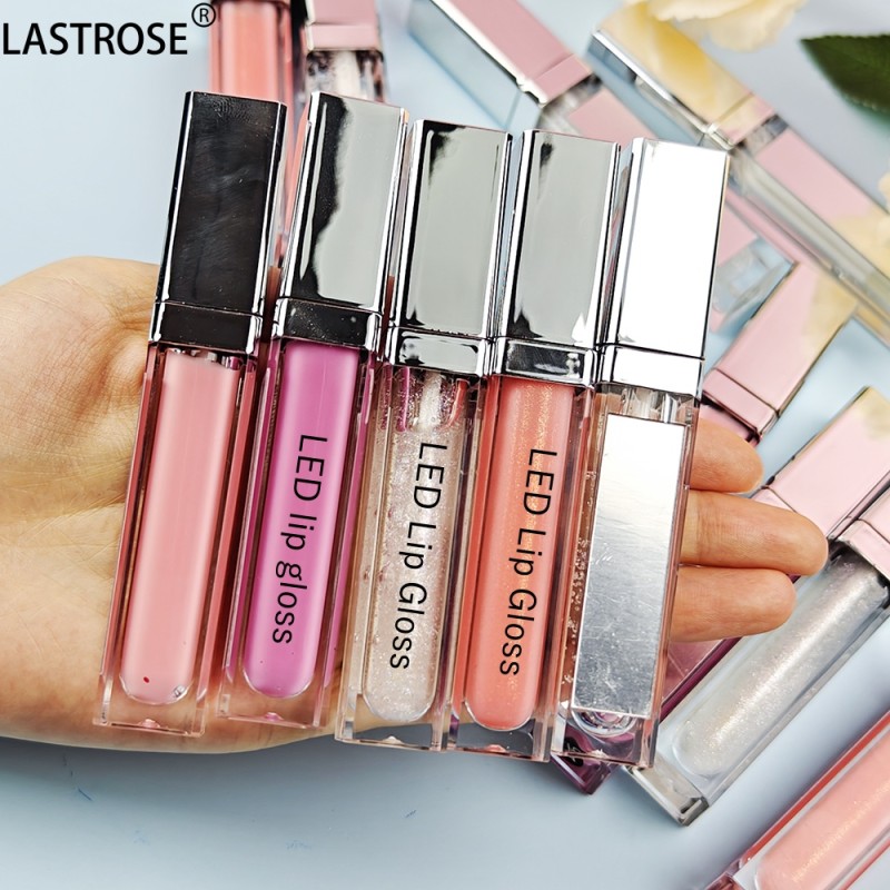 Lip Gloss with Light Manufacturer - New Trend Cosmetics Lip Gloss with the Light Vegan Lipgloss Vendor Liquid Glitter
