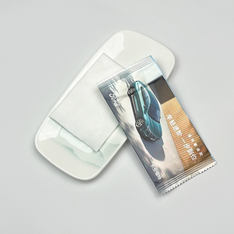 Wet Wipes Manufacturer - Disposable Down Jacket Customized Wet Wipes Serrated Packaging Direct Sales Extra Thick