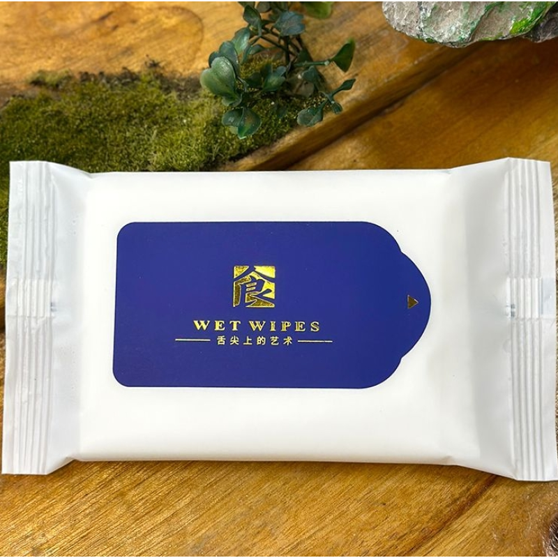Wet Wipes Manufacturer - Custom Logo 5-Pcs Hot Stamping Gold Silver
