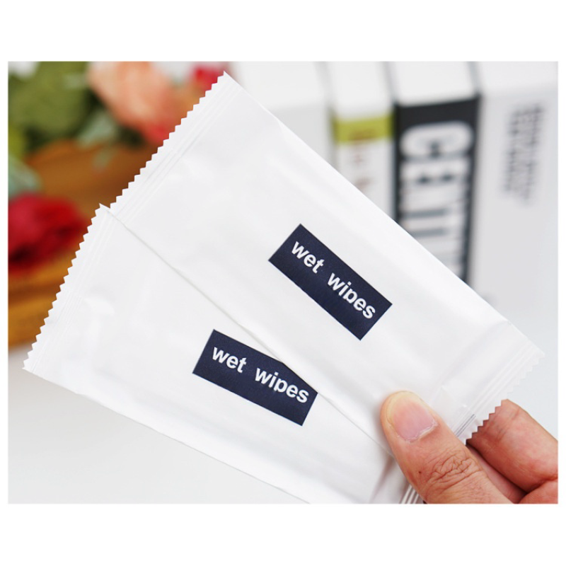 Wet Wipes Manufacturer - Wholesale Portable Single Piece Disposable Pure Water Nonwoven Biodegradable Wet Wipes