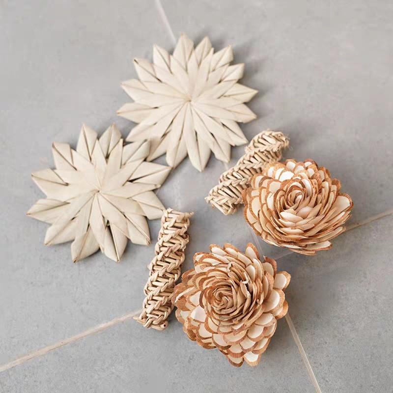 Palm Leaf Toys Supplier - Hand-woven Flower