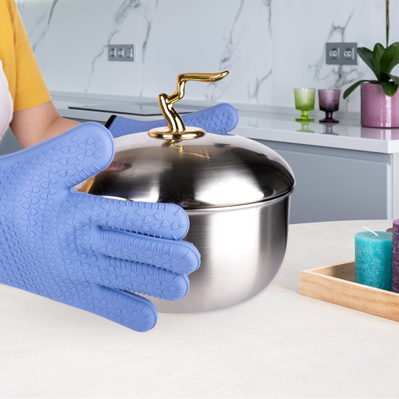 Oven Gloves Manufacturer - Heat Resistant Quilted Dotted