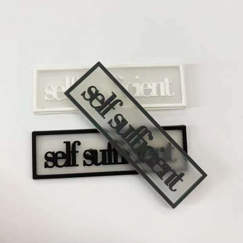 Silicone Label Manufacturer - Transparent Background Pattern Prominent