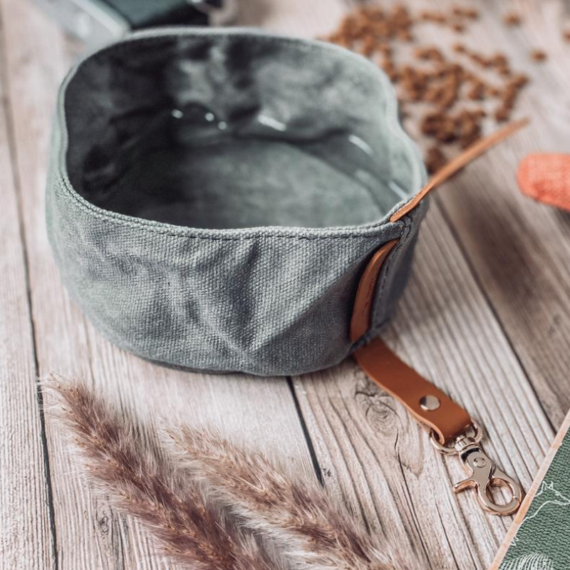 Pet Hiking Bowl Supplier - Portable Slow Feeder Waxed Canvas Waterproof